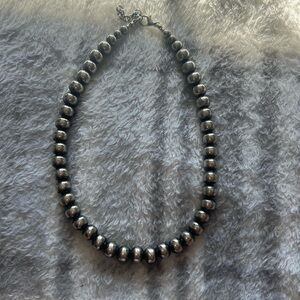 Women’s faux Navajo pearls